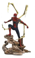 Diamond Select - Avengers Infinity War Gallery - Iron Spider-Man Statue