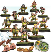 Load image into Gallery viewer, Blood Bowl - Team - Halfling - Greenfield Grasshuggers